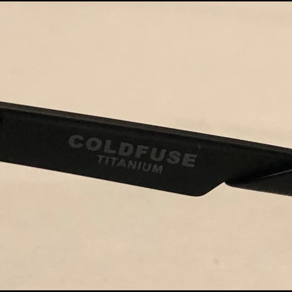 Oakley Coldfuse Titanium Sunglasses - Picture 2 of 4